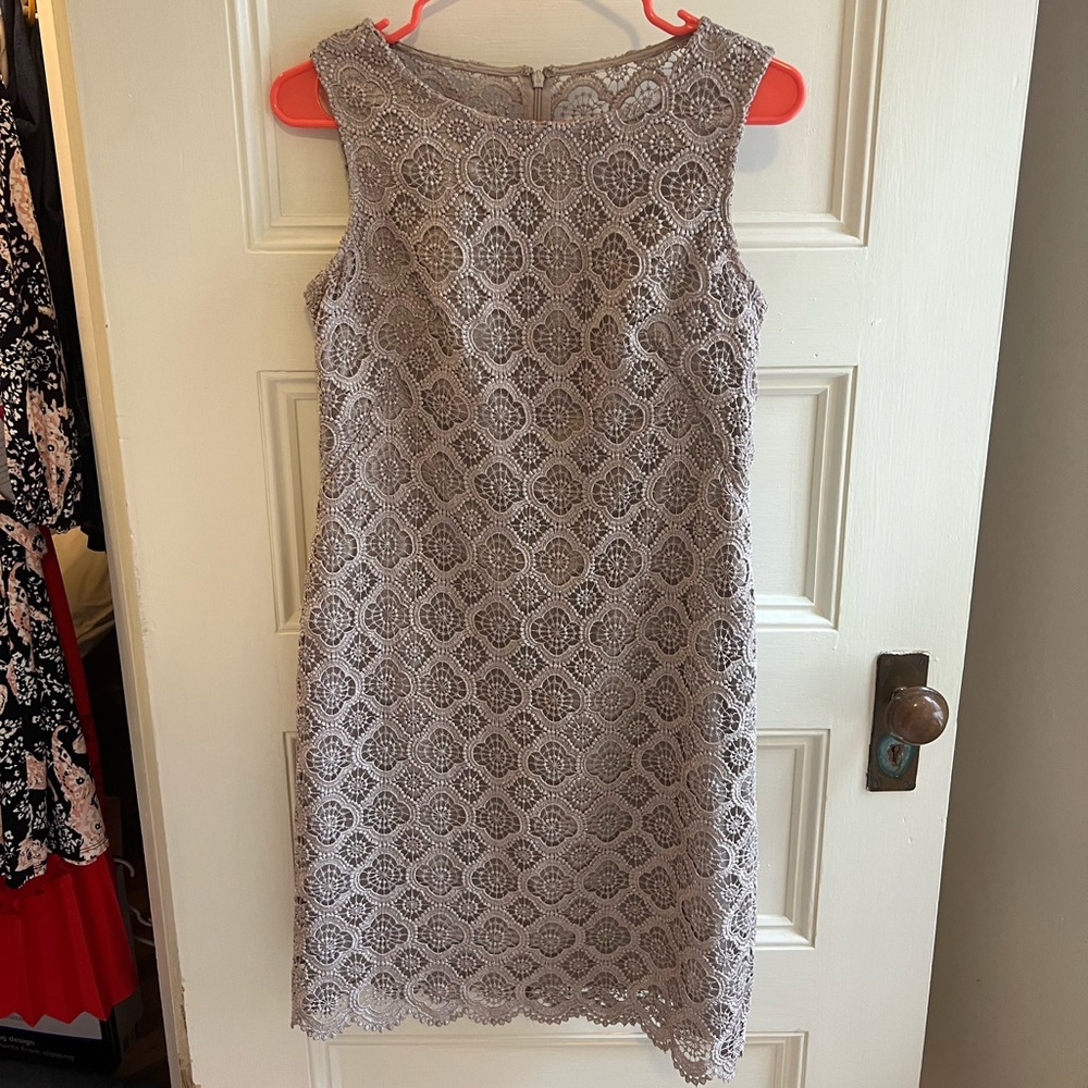 Vince Camuto size 2 dress